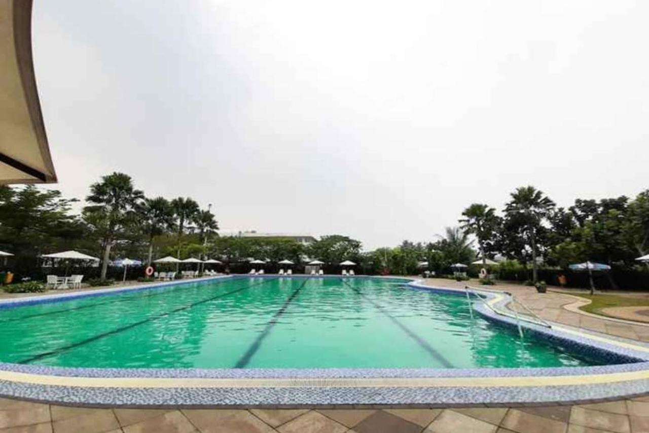 Barata Hotel Near Bandara Soekarno Hatta 当格浪 外观 照片