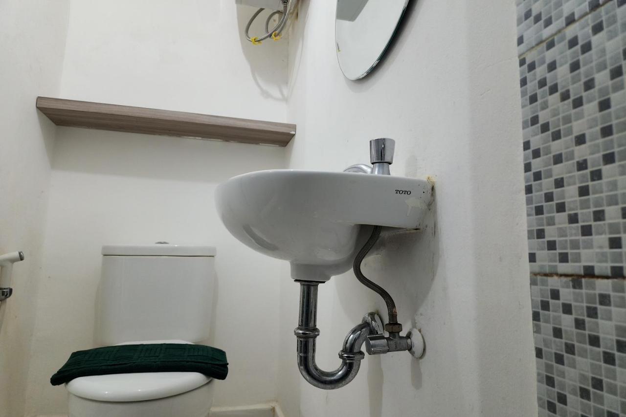 Barata Hotel Near Bandara Soekarno Hatta 当格浪 外观 照片