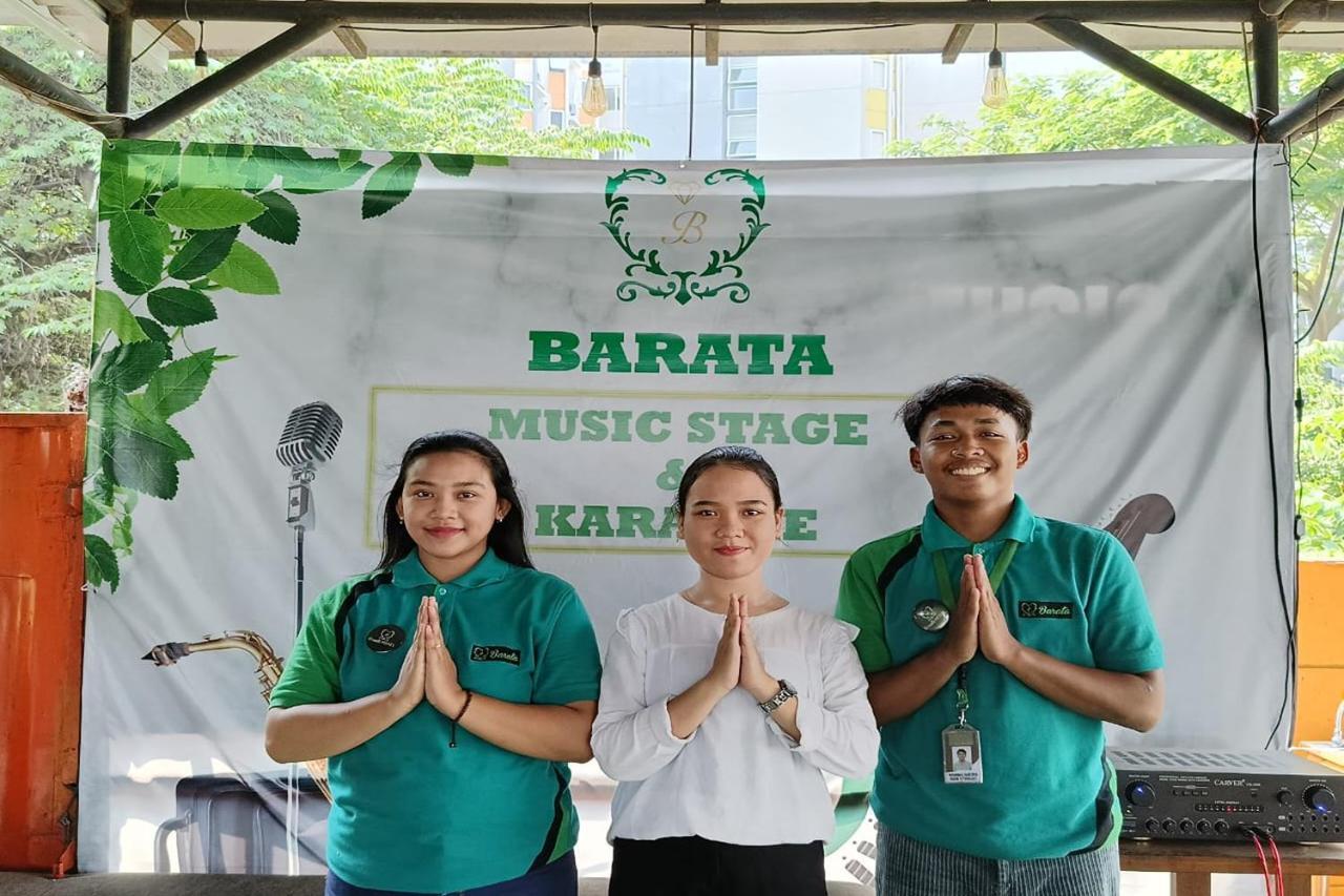 Barata Hotel Near Bandara Soekarno Hatta 当格浪 外观 照片