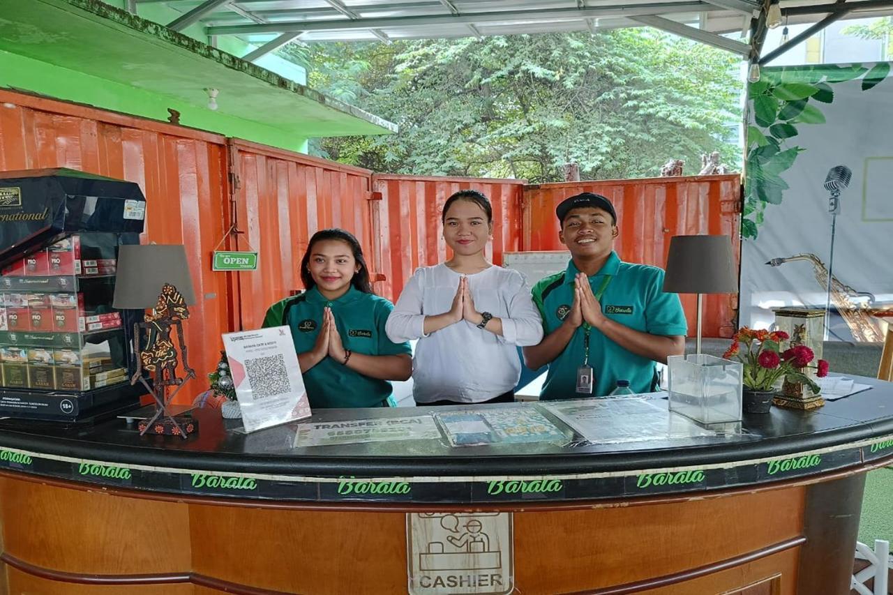 Barata Hotel Near Bandara Soekarno Hatta 当格浪 外观 照片